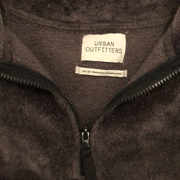 Urban Outfitters Angela Fleece Crop Pullover - Picture 3 of 10